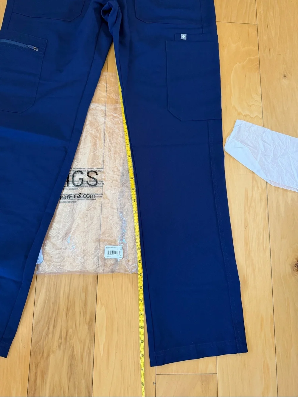 FIGS Mens’s Cairo Cargo Pants Navy size S Scrub Pants NWT in bag